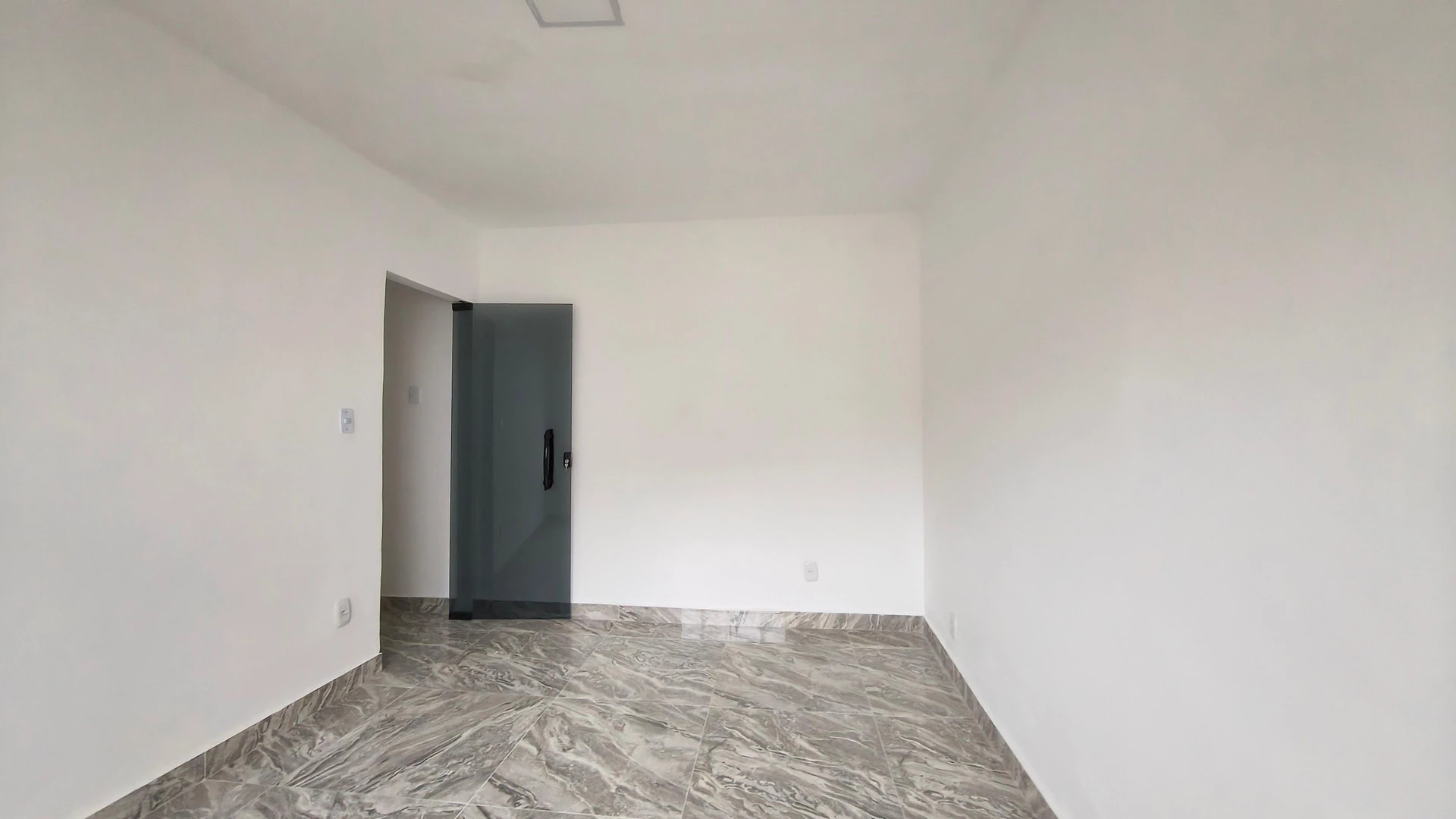 Unfurnished house with 3 bedrooms and 3 bathrooms — photo 23