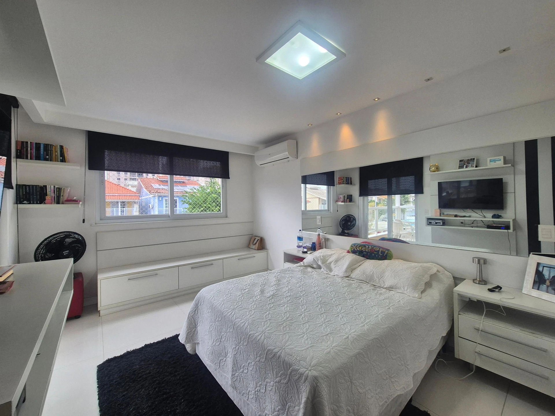 Garden in a 5-bedroom house, 400 m² — photo 6