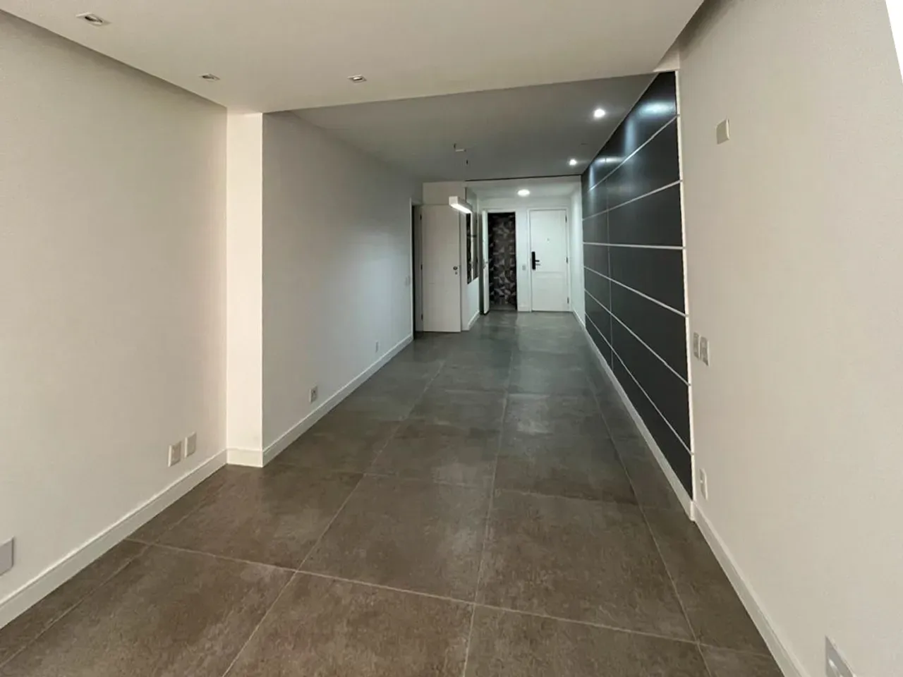 3-bedroom apartment with a washing machine — photo 17