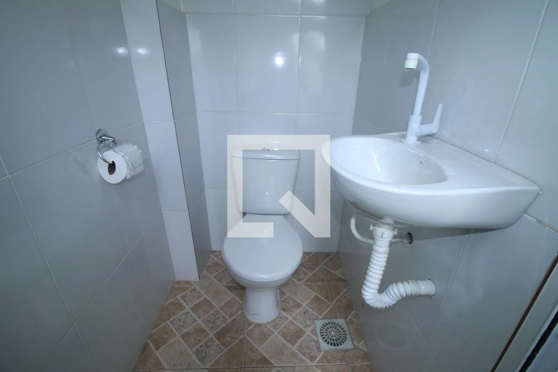 Unfurnished house for rent with 4 bedrooms and private garden — photo 13
