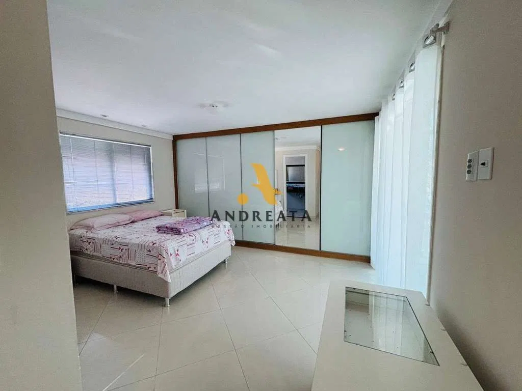 House with 5 bedrooms and 5 bathrooms, 471 m², 4 parking spaces — photo 22