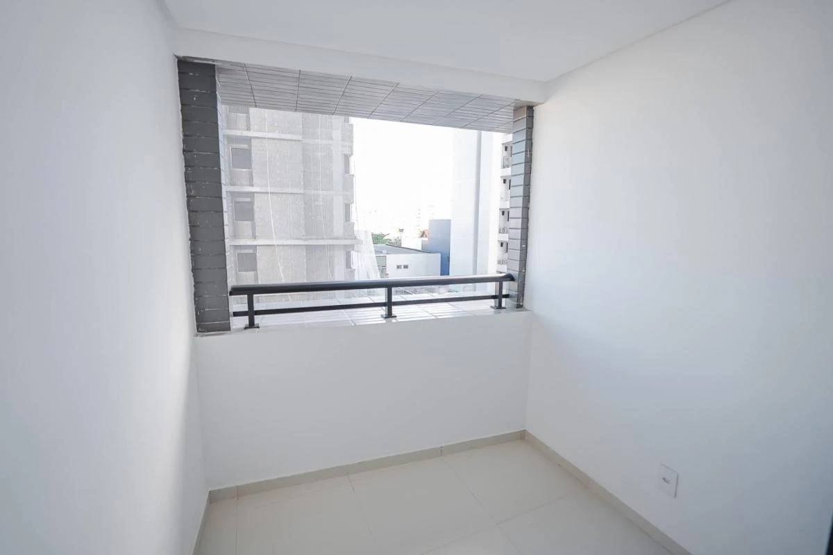 3-bedroom apartment in a building with a pool — photo 8