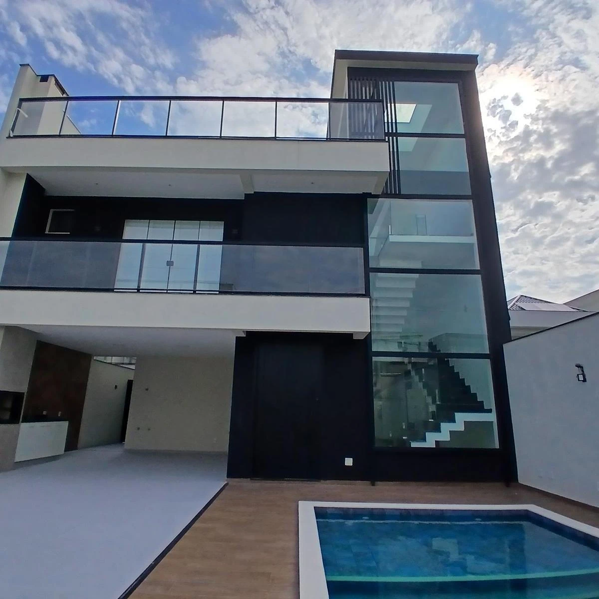 House, 464 m², with floor-to-ceiling windows — photo 7
