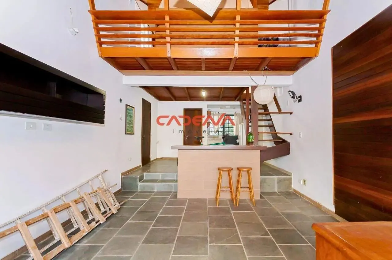 460 m² house with 5 bedrooms and fitted kitchen — photo 4