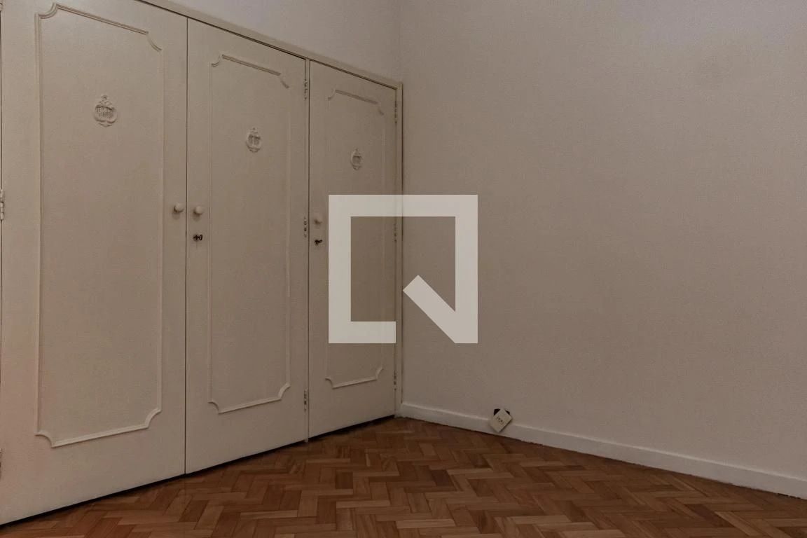 Apartment, 116 m², with wood or laminate floors — photo 26