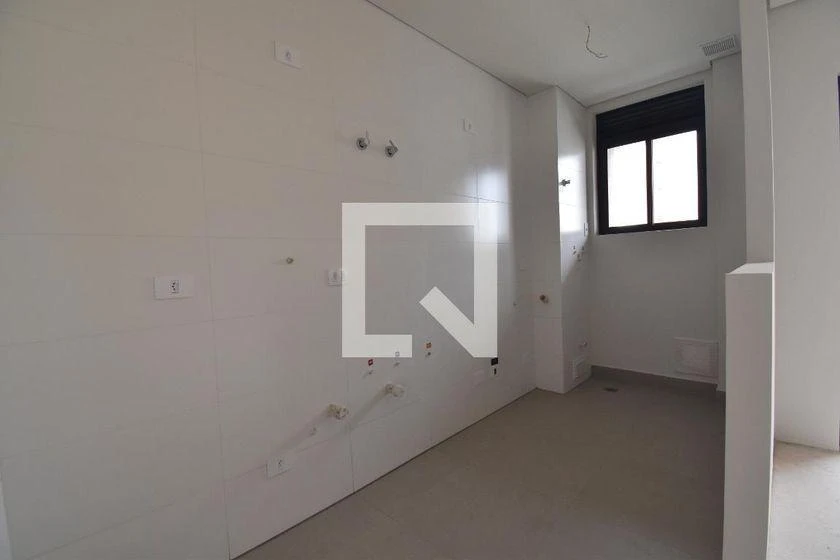 3-bedroom apartment in a building with a gym — photo 22