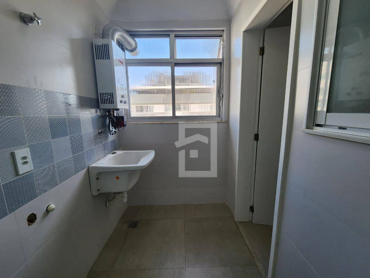 197 m² apartment on the 22nd floor with a private garden — photo 72