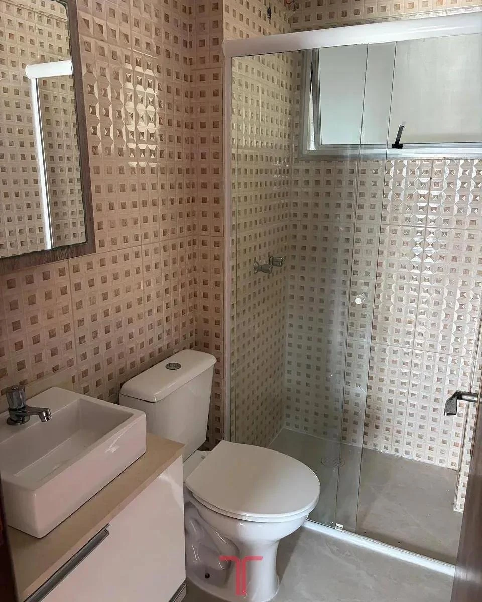 Apartment, 56 m², with wood or laminate floors — photo 4