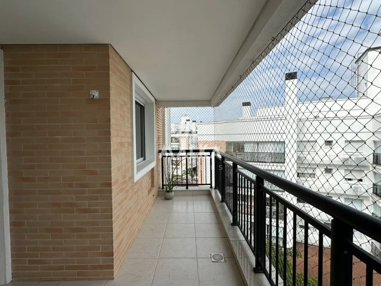 3-bedroom apartment with balcony and built-in grill — photo 27