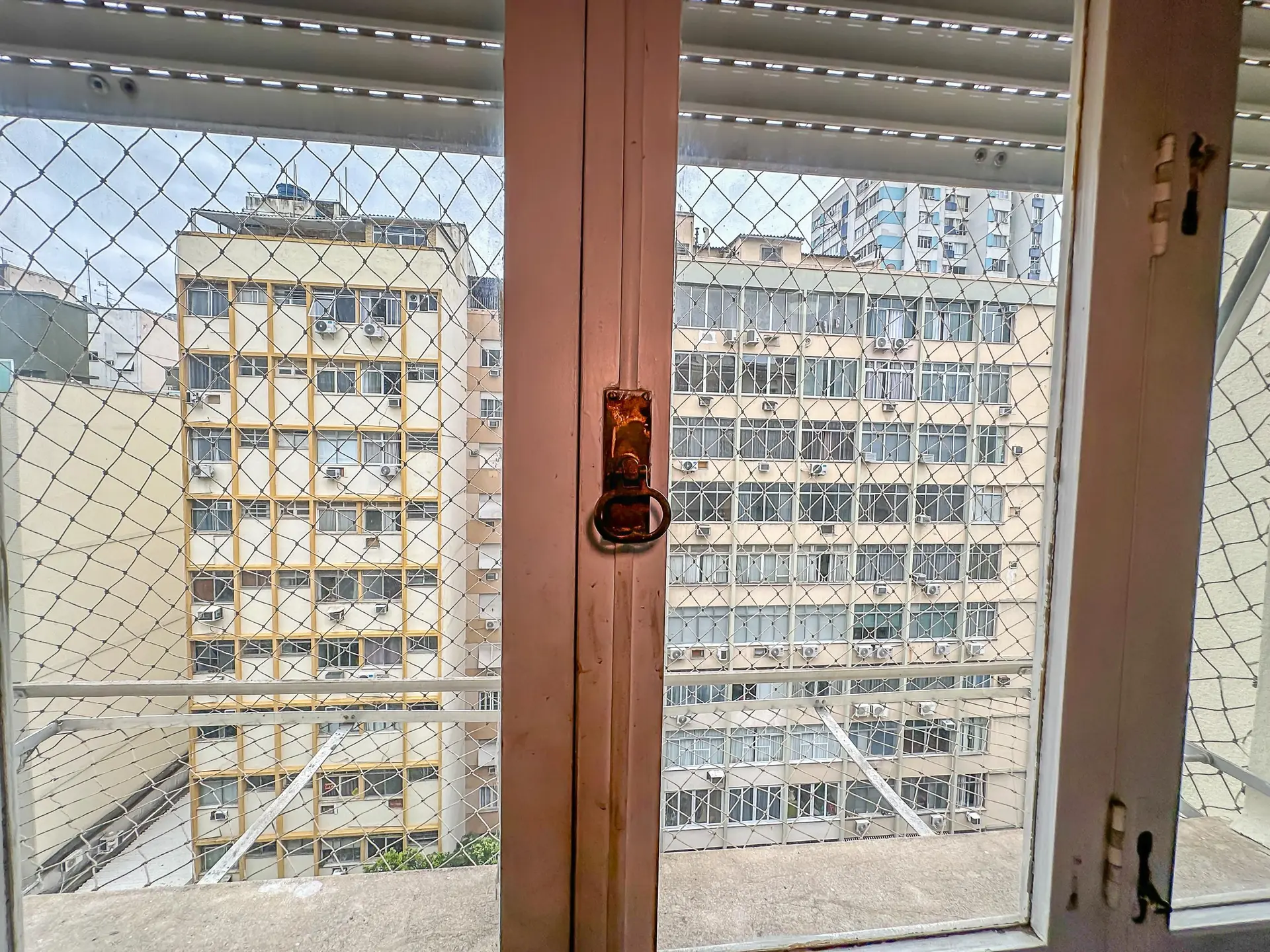 Ванна та 4 спальні: квартира 206 м² — photo 32