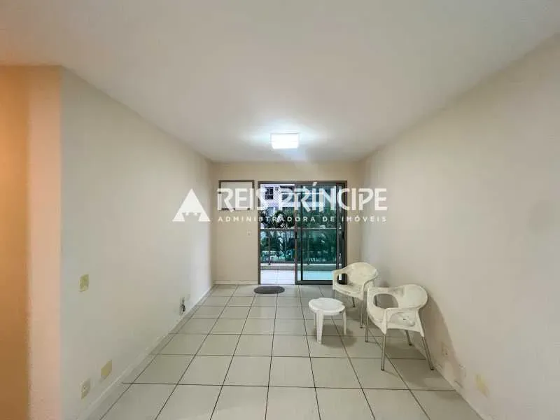 2-bedroom apartment with 1 en-suite and balcony — photo 3