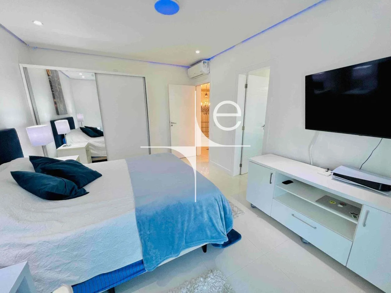 Furnished house with 7 bedrooms and a balcony BBQ — photo 28