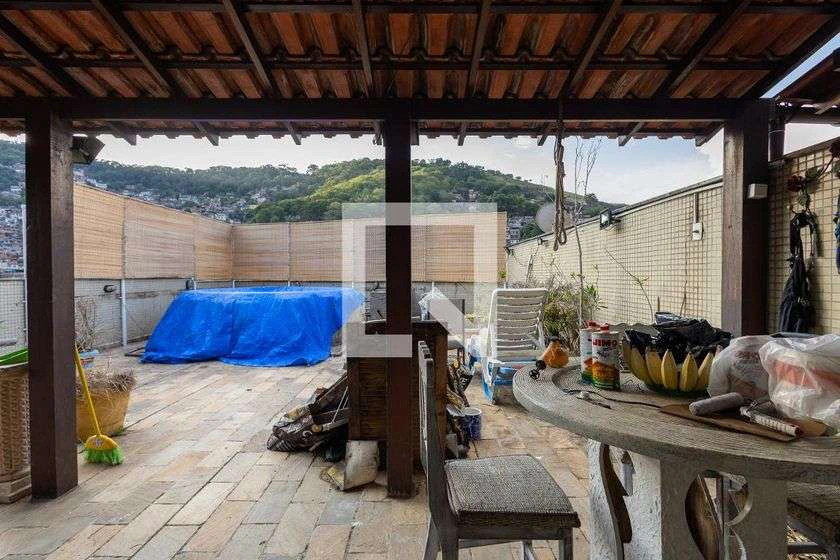Duplex penthouse with 320 m², 1 bedroom and balcony — photo 24