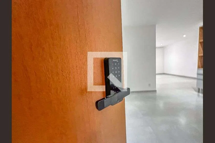 Estúdio mobiliado de 37 m², 1 quarto e 1 banheiro — photo 15
