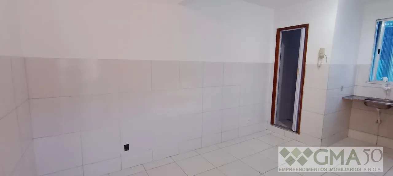 Unfurnished studio kitnet with 1 bathroom and laundry area — photo 8