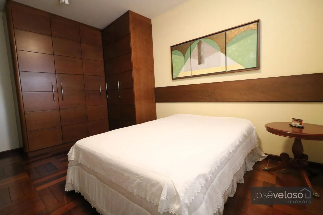 Furnished house with 5 bedrooms and 5 parking spaces — photo 18