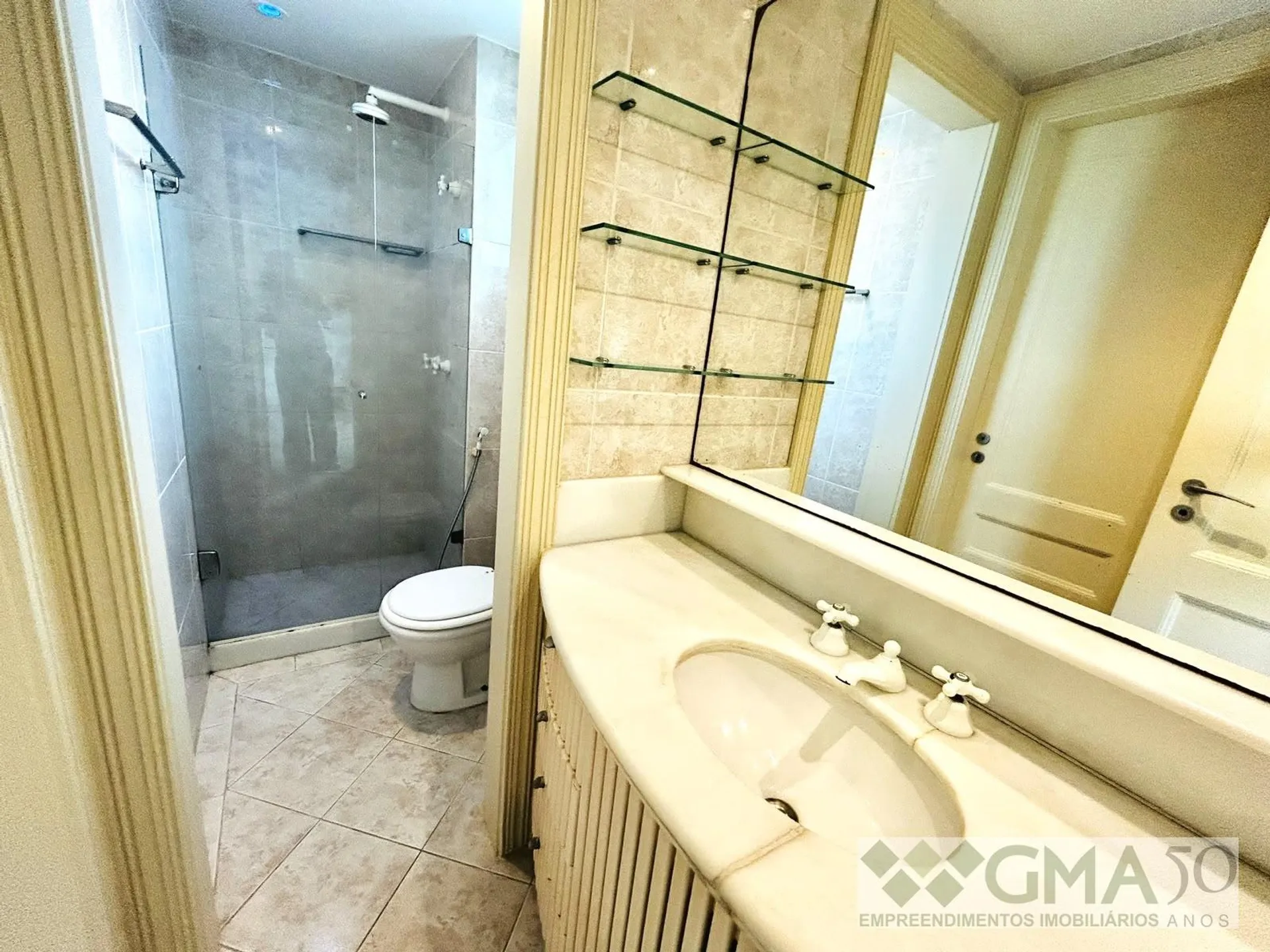 Apartment, 175 m², with a glass-enclosed balcony — photo 34