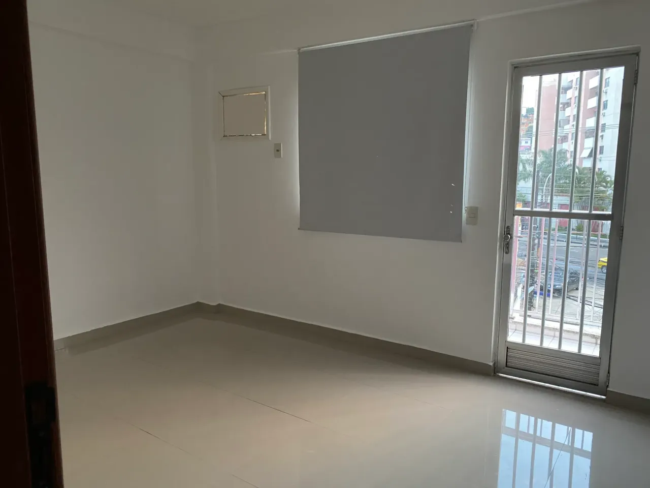 100 m² apartment with 2 bedrooms and 2 bathrooms — photo 10