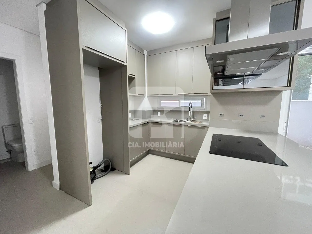 Дом 184 м² с 4 спальнями-сьютами и террасой — photo 3
