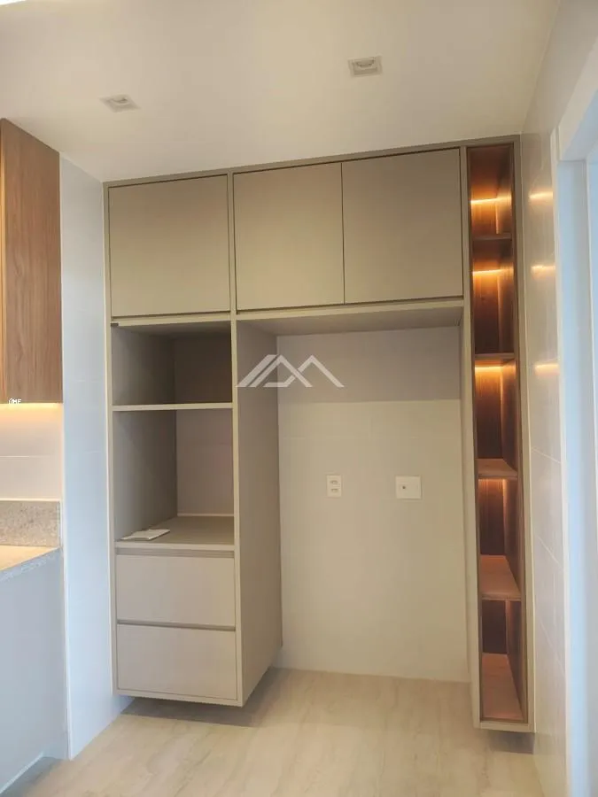 4-bedroom unfurnished apartment with glassed balcony — photo 45