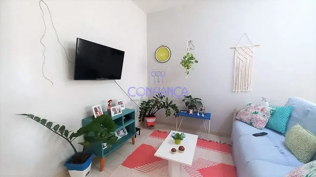 Apartamento com 2 dormitórios e mesa de trabalho — photo 13