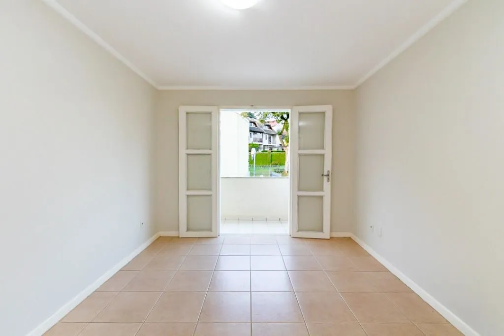 Unfurnished house with 4 bedrooms and 150 m² — photo 12