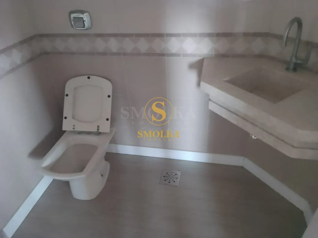 3-bedroom apartment with a water view in Florianópolis — photo 10