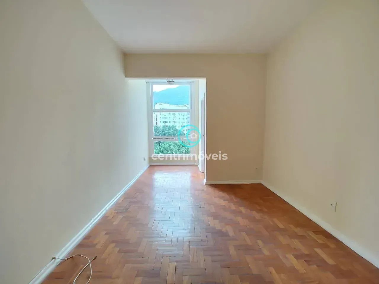 2-bedroom apartment with a mountain view in Rio de Janeiro — photo 23