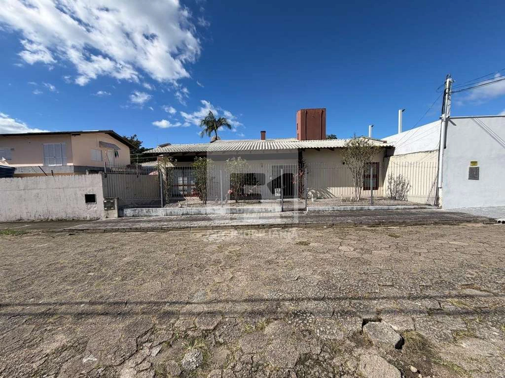 Casa de 3 quartos com suíte e 450 m², 3 vagas — photo 4