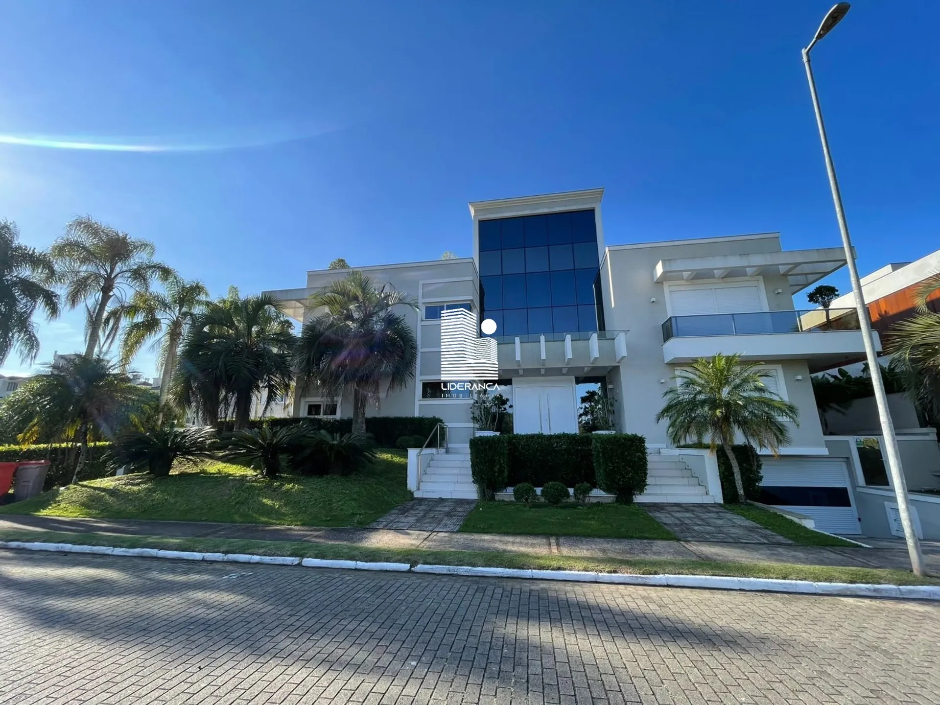 Casa mobiliada com 9 dormitórios e jardim privativo — photo 9