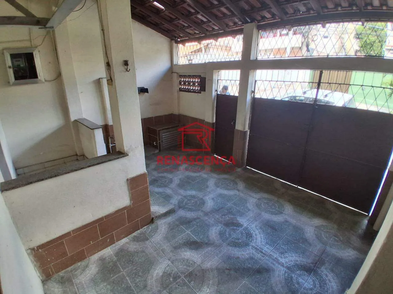 House with 5 bedrooms and 3 bathrooms, with a balcony — photo 13