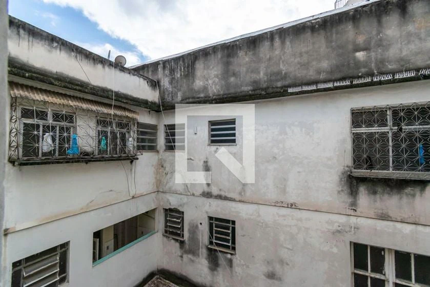 2-bedroom apartment with a washing machine — photo 9