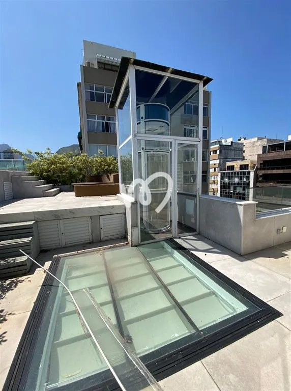 Furnished 314 m² apartment with 5 bedrooms — photo 28