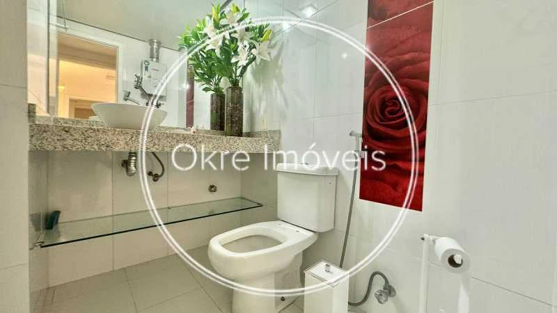 96 m² apartment with 2 bedrooms and a glass shower — photo 15