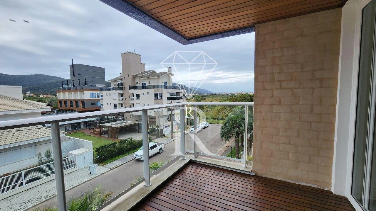 3-bedroom apartment with a private pool in Florianópolis