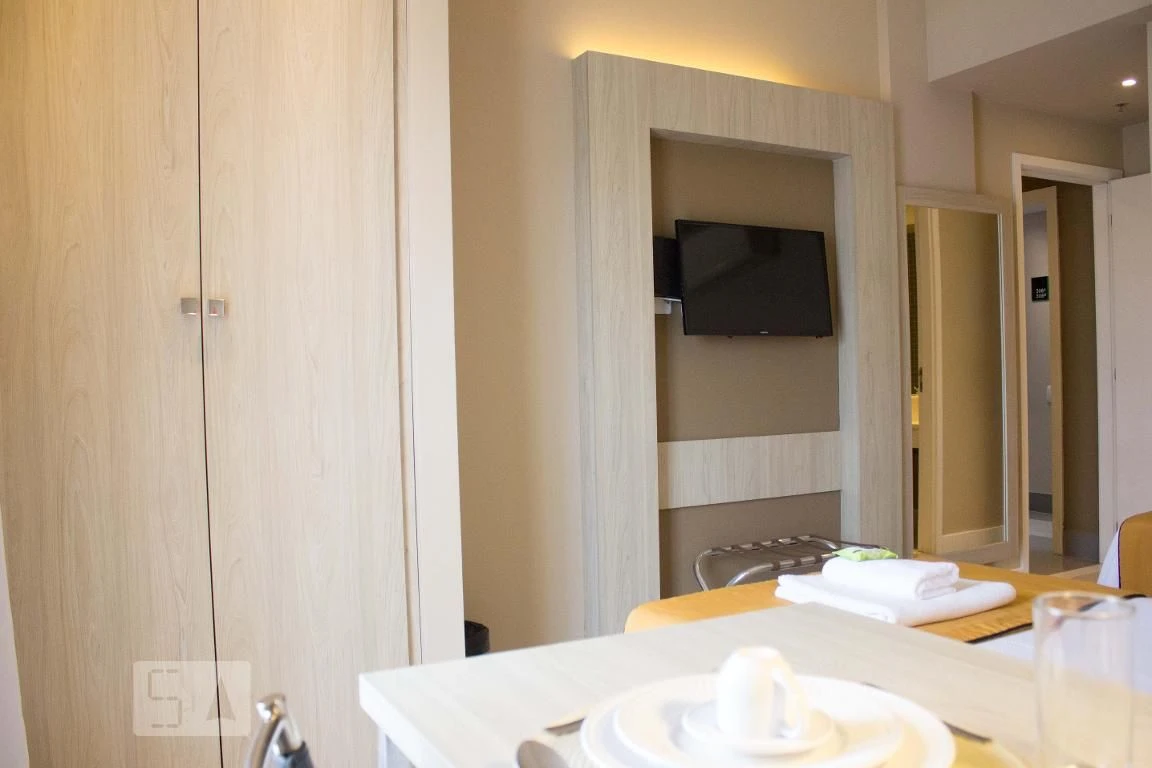 Furnished 2-bedroom apartment with a balcony — photo 22