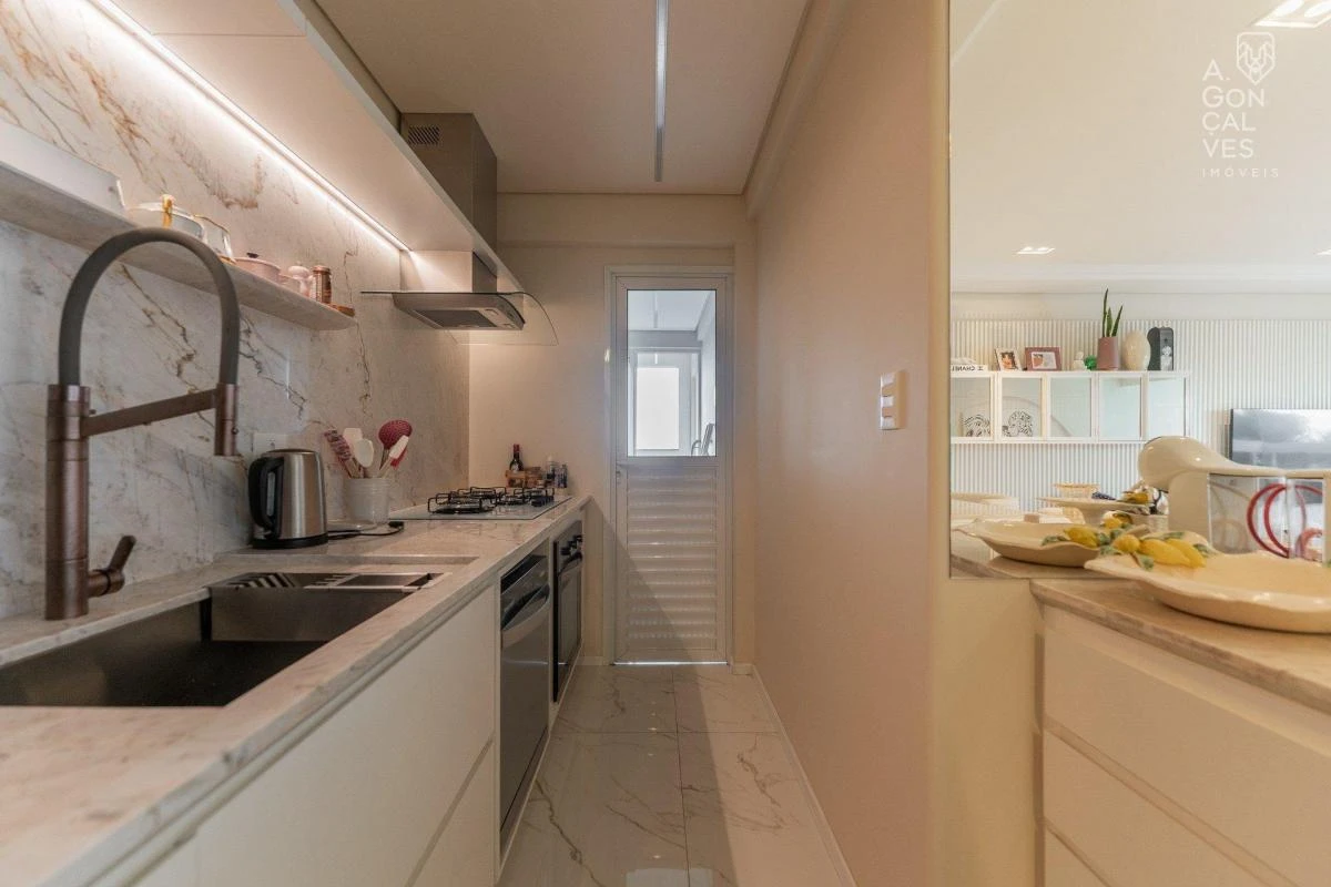 Water view in a 2-bedroom apartment, 106 m² — photo 29