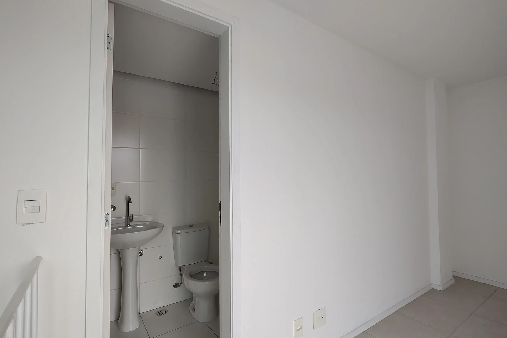 Apartment with 2 bedrooms, balcony and 1 parking space — photo 47
