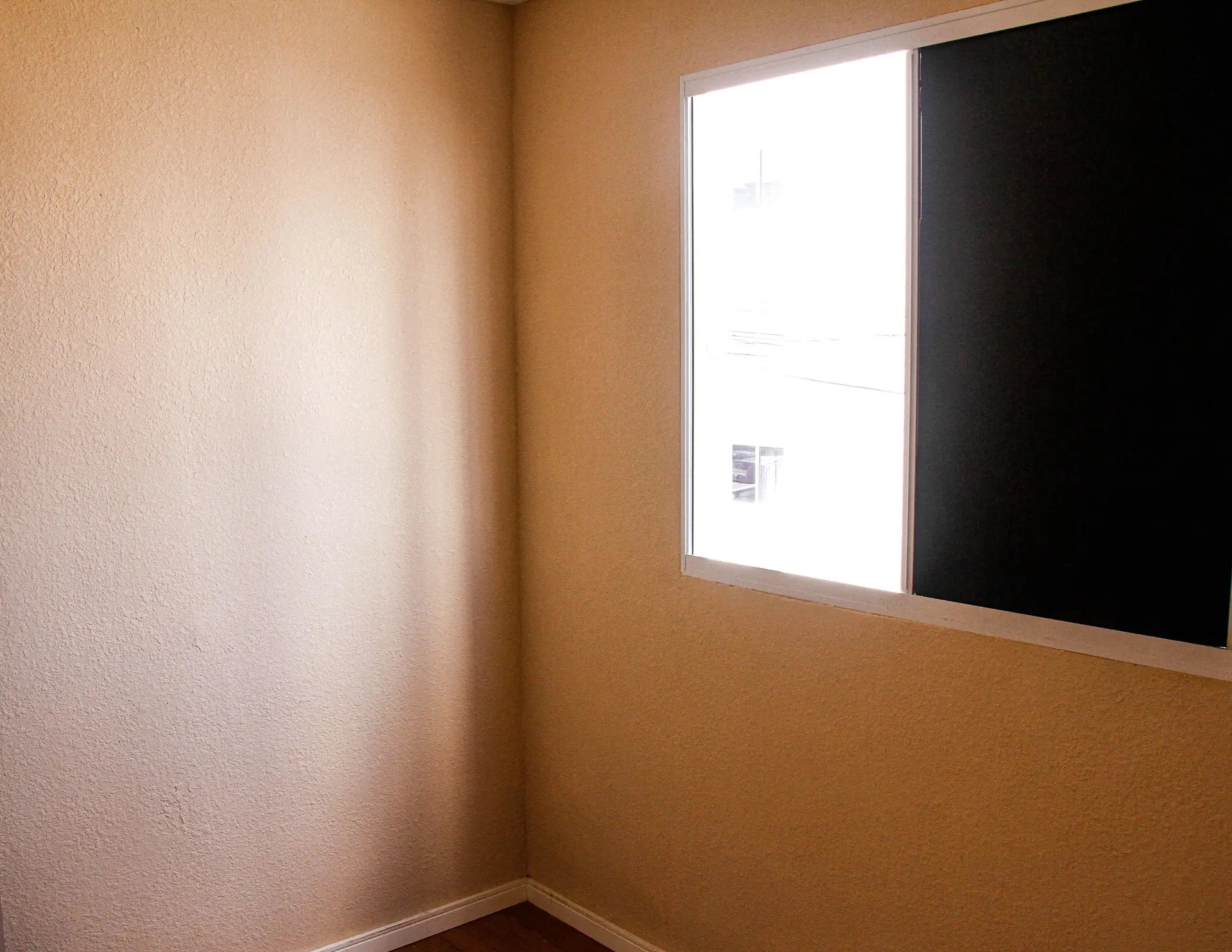 Apartamento com piso de madeira ou laminado, Guaratiba — photo 15