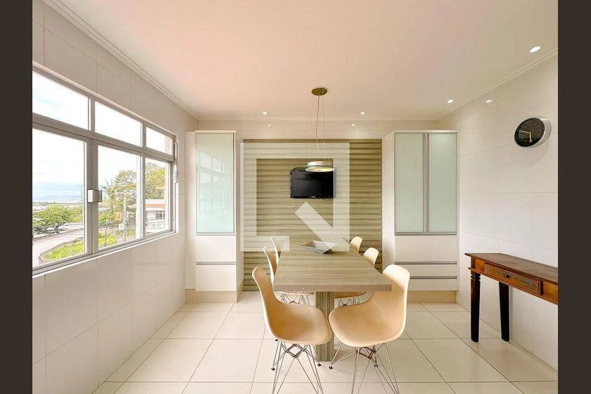Furnished house, 250 m², with a bathtub — photo 2