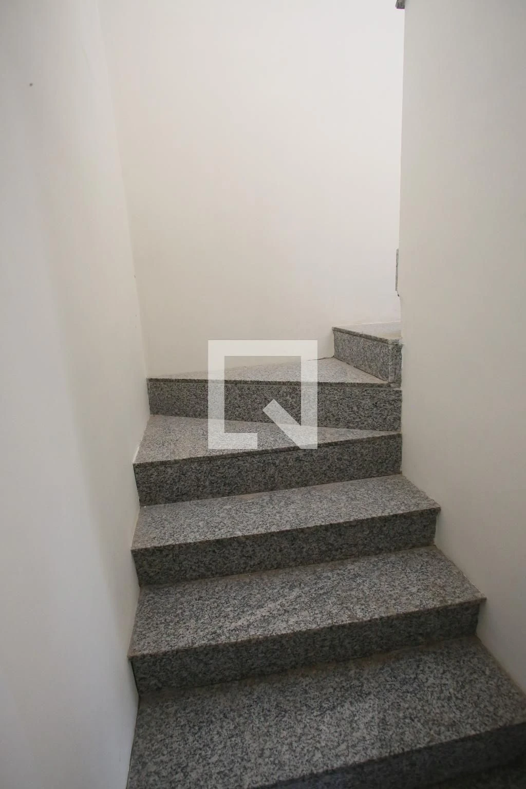 Condominium house with 3 bedrooms and 4 bathrooms — photo 54