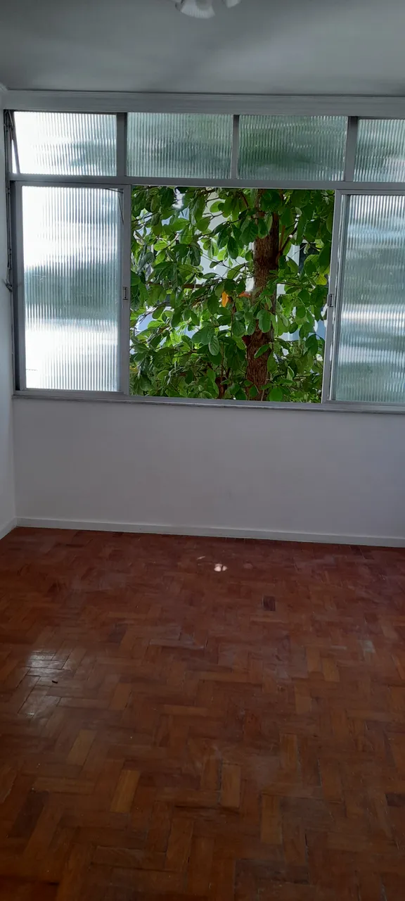 Unfurnished 1-bedroom apartment with 1 bathroom