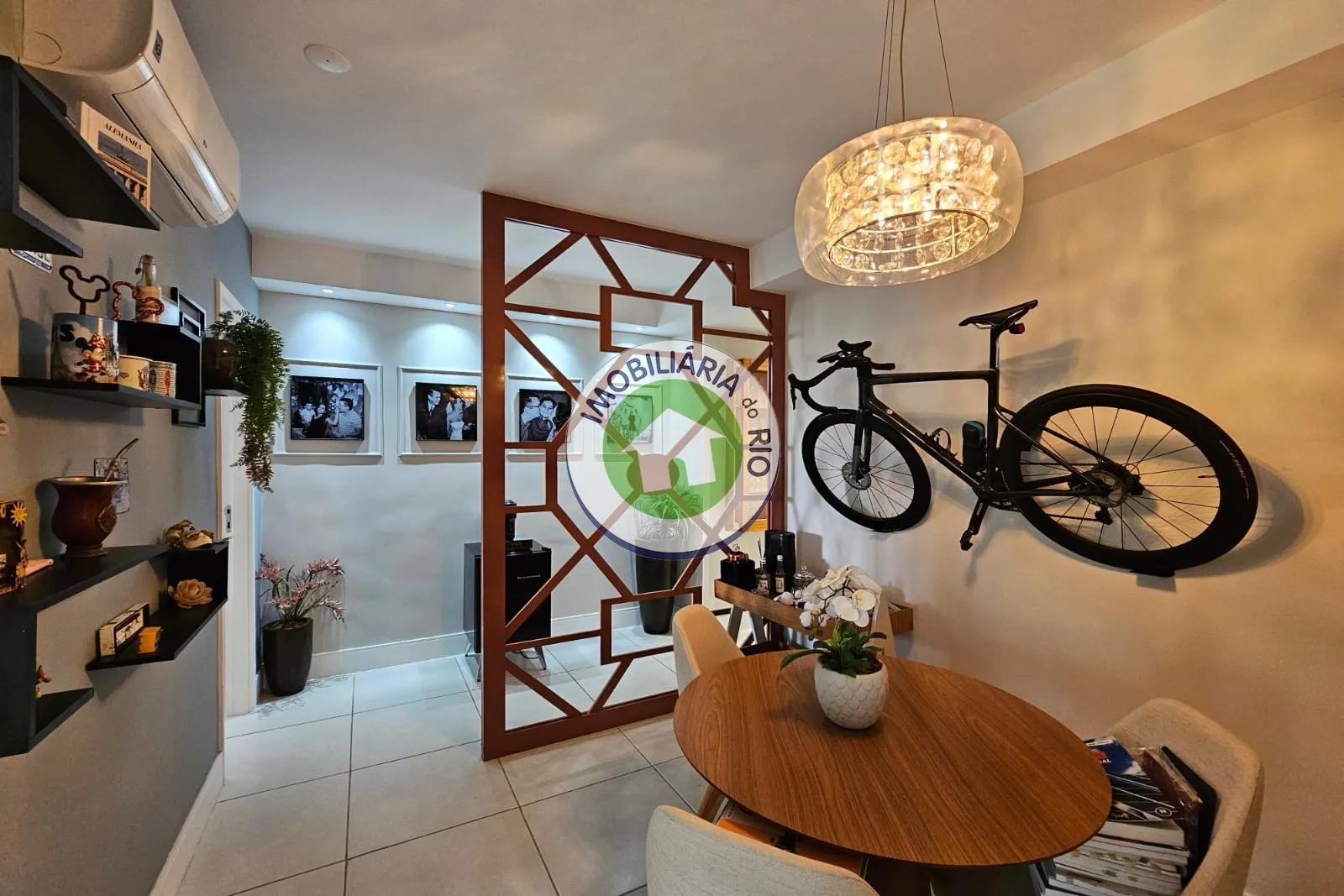 Furnished apartment with 4 bedrooms and 5 bathrooms — photo 16