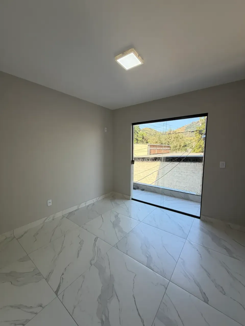 1-bedroom apartment with a separate kitchen — photo 3