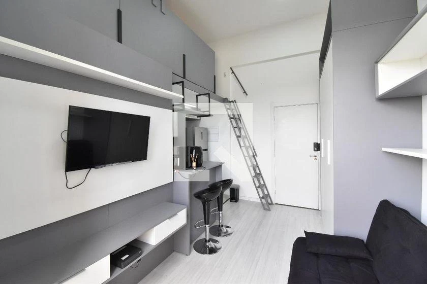 One-bedroom apartment in a building with a gym — photo 5