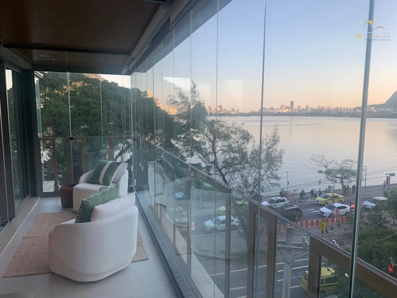 2-bedroom apartment with 3 bathrooms and 2 parking spaces — photo 14