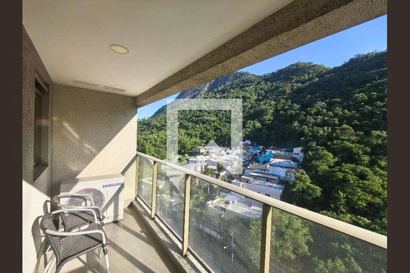 Furnished 62 m² apartment with 2 en-suite bedrooms