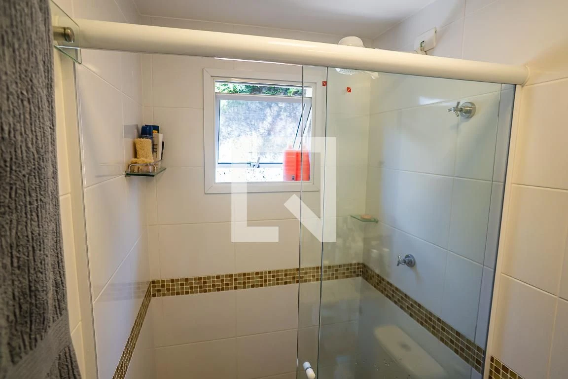 Casa mobiliada, 120 m², com janelas do piso ao teto — photo 41