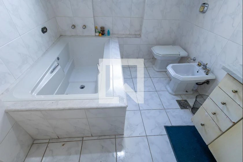 Ванна и 3 спальни: квартира 164 м² — photo 24