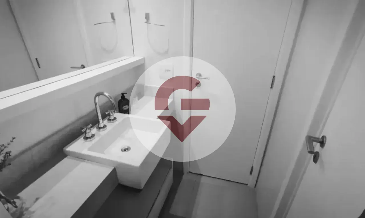 Будинок 220 м² з балконом із грилем та гардеробною — photo 33